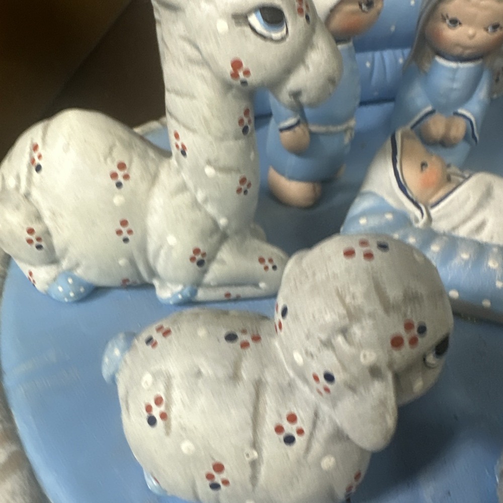 Christmas Nativity Scene Set Figures Manger Figurines Baby Jesus Quilt Look Blue - Picture 3 of 9